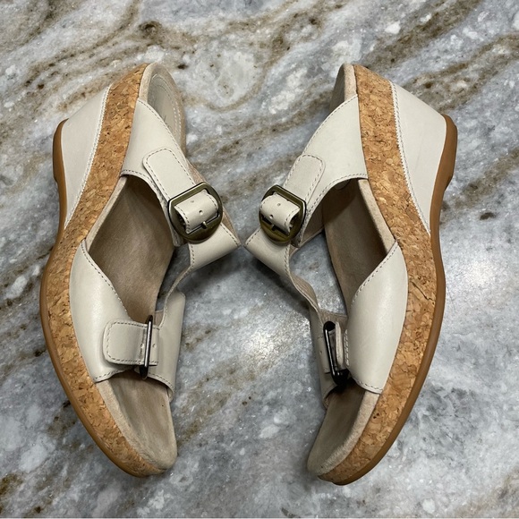 Dansko Carla Ivory Cream Buckled Wedge Sandals EU 40 - Picture 11 of 12